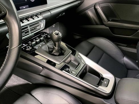 Certified 2024 Porsche 911 Carrera T RWD image 15