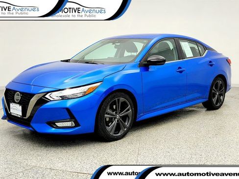 Used 2021 Nissan Sentra SR FWD image 1