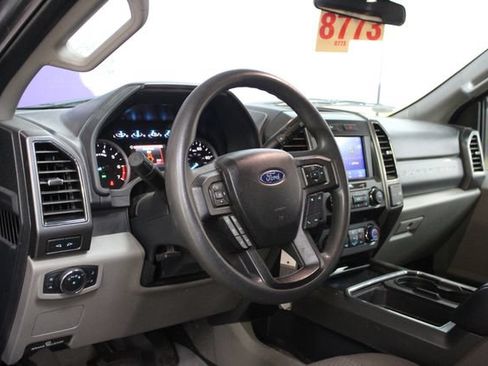 Used 2022 Ford F250 XLT w/ XLT Premium Package AWD/4WD image 13