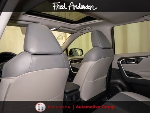 Used 2023 Toyota RAV4 XLE Premium FWD image 10