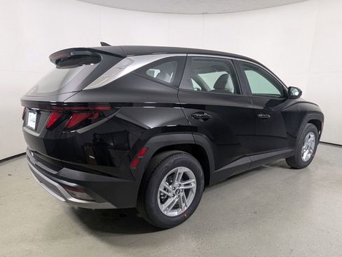 New 2026 Hyundai Tucson SE image 7