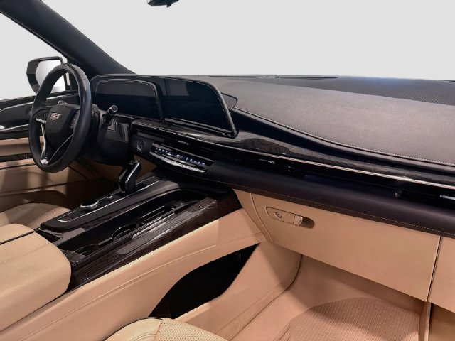 Certified 2024 Cadillac Escalade Premium Luxury AWD/4WD image 25