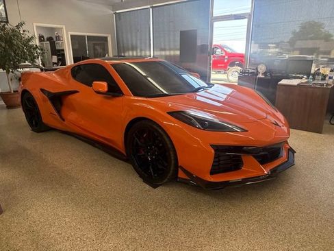 Used 2023 Chevrolet Corvette Z06 w/ Stealth Interior Trim Package RWD image 8