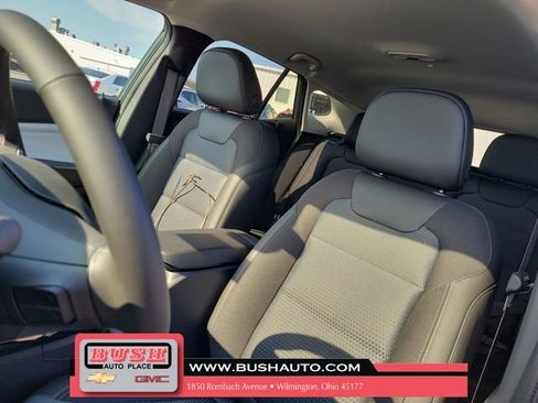 New 2026 Chevrolet Trax LT image 17