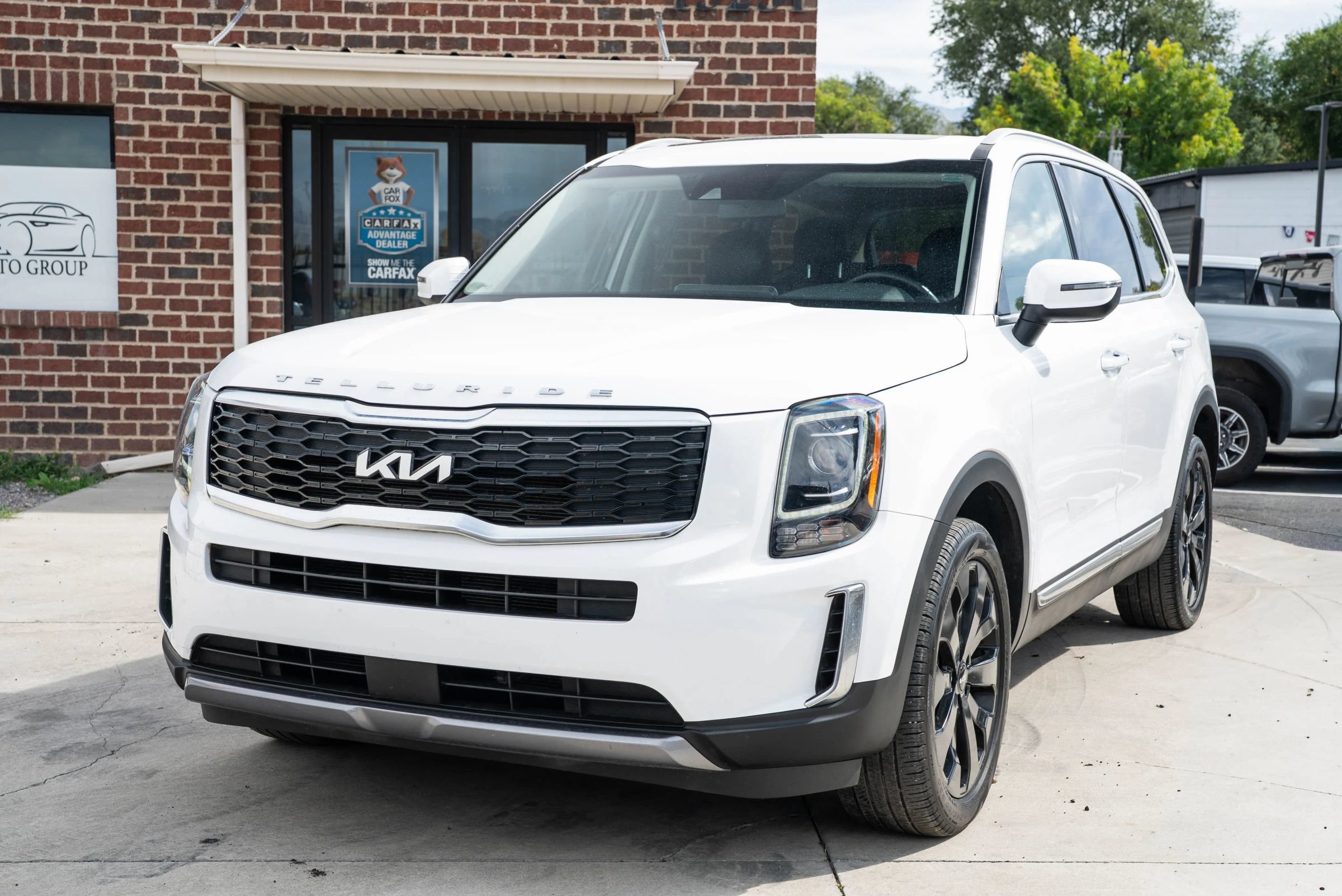 Used 2022 Kia Telluride S AWD/4WD image 1
