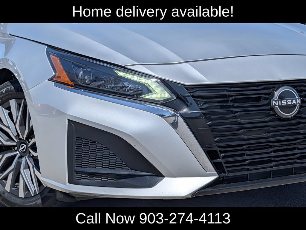 Used 2024 Nissan Altima 2.5 SV FWD image 10
