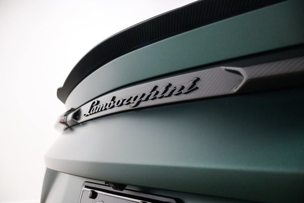 Used 2024 Lamborghini Urus Performante AWD/4WD image 97