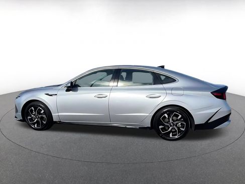 Used 2025 Hyundai Sonata SEL FWD image 9