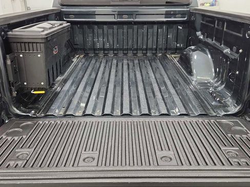 Used 2017 Chevrolet Colorado Z71 image 27