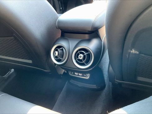 Used 2023 Alfa Romeo Stelvio Ti AWD/4WD image 10