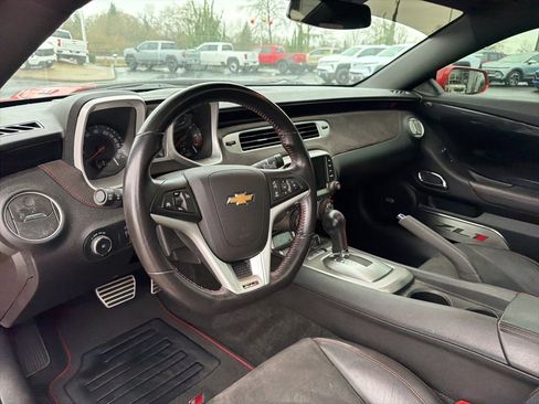 Used 2014 Chevrolet Camaro ZL1 w/ Gray Stripe Package image 16