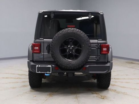 Used 2024 Jeep Wrangler Unlimited image 10