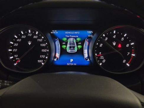 Used 2017 Maserati Levante S AWD/4WD image 15