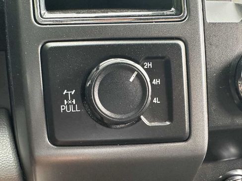 Used 2019 Ford F250 XLT w/ XLT Value Package AWD/4WD image 37