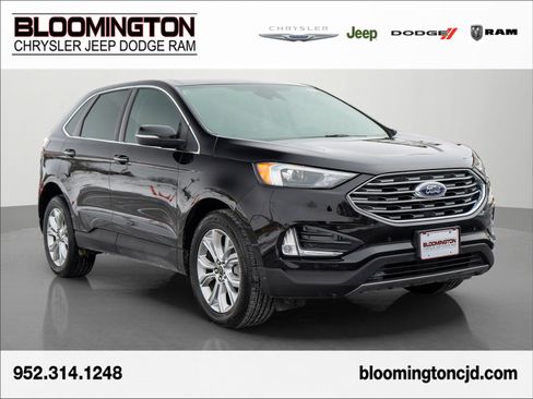 Used 2024 Ford Edge Titanium image 1