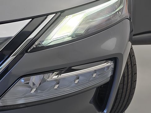 Certified 2023 Nissan Rogue SV FWD image 29