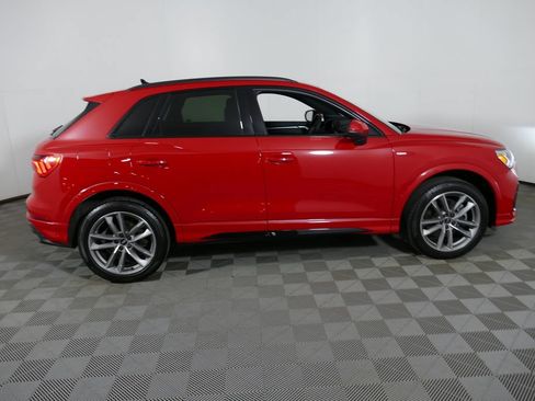 Used 2024 Audi Q3 2.0T Premium Plus AWD/4WD image 2