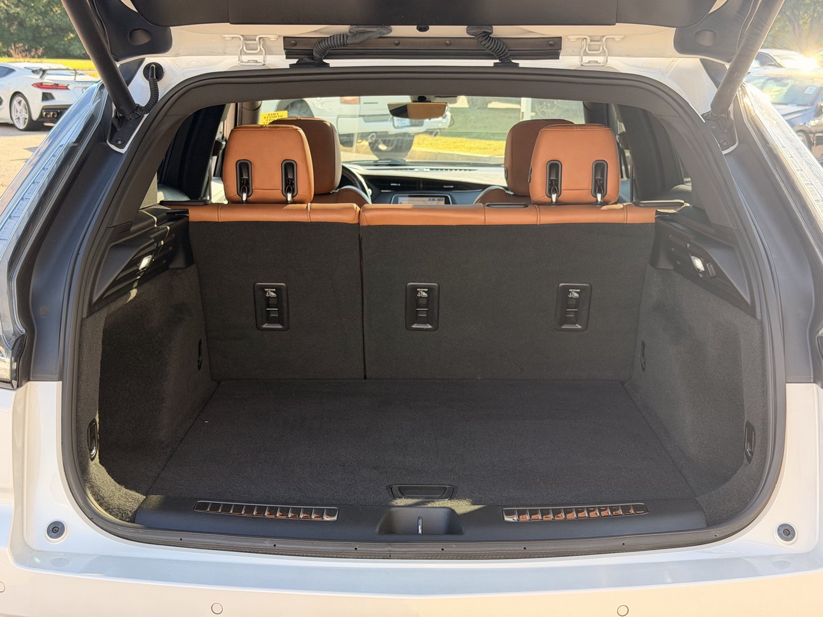 Used 2019 Cadillac XT4 Sport AWD/4WD image 32