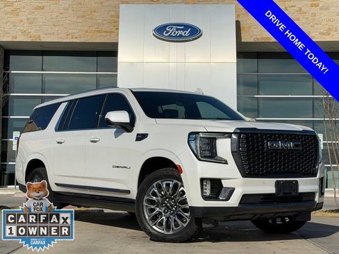 Used 2023 GMC Yukon XL Denali Ultimate image 1