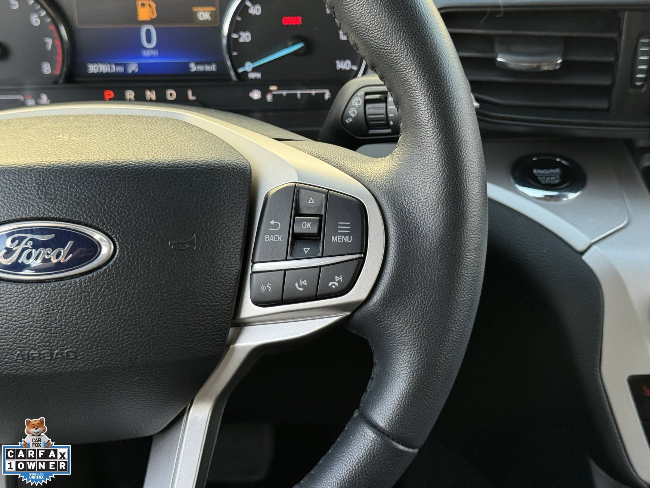 Used 2023 Ford Explorer XLT AWD/4WD image 17