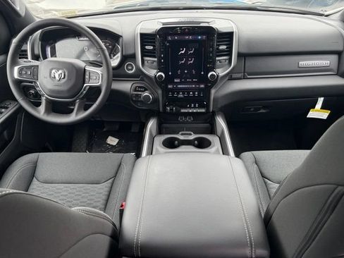 New 2026 RAM 1500 Big Horn AWD/4WD image 32