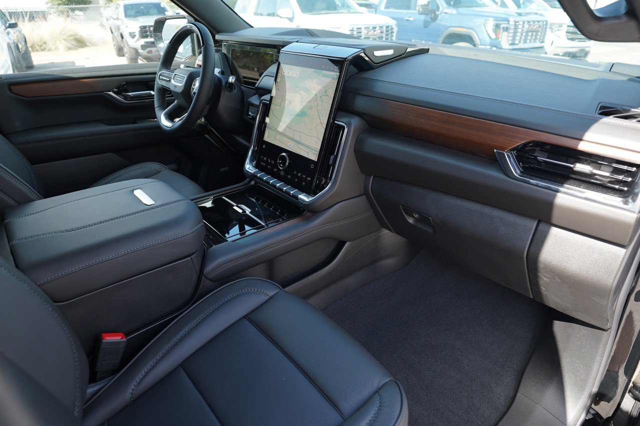 New 2026 GMC Yukon Denali w/ Advanced Technology Package RWD image 51