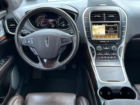 Used 2018 Lincoln MKX Black Label w/ Driver Assistance Package FWD image 13