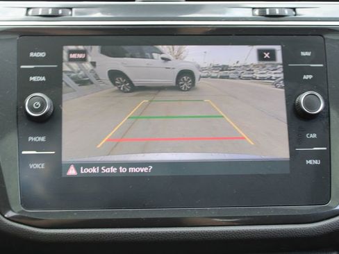 Certified 2020 Volkswagen Tiguan SEL Premium R-Line image 18