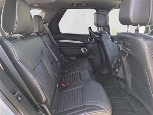 Certified 2025 Land Rover Discovery Dynamic SE AWD/4WD image 21