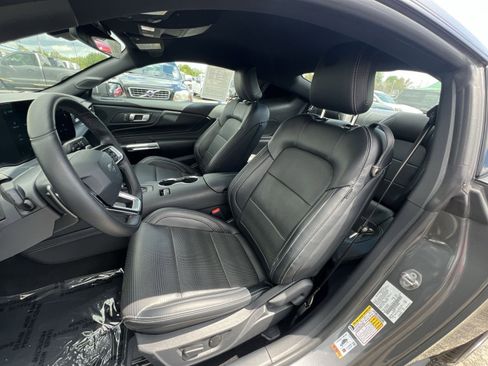 Used 2024 Ford Mustang GT Premium image 21