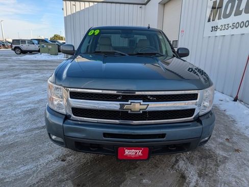 Used 2009 Chevrolet Silverado 1500 LTZ w/ Suspension Package, Off-Road image 28