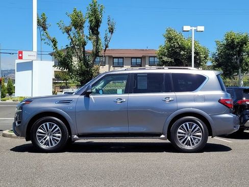 Used 2022 Nissan Armada SL w/ Captain's Chairs Package RWD image 9
