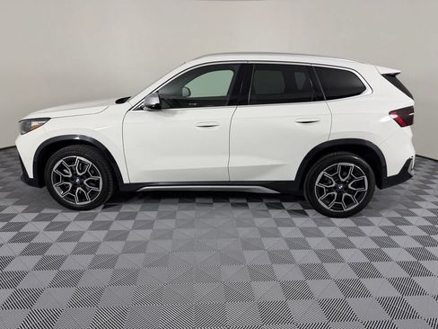 Used 2023 BMW X1 xDrive28i w/ Convenience Package AWD/4WD image 2