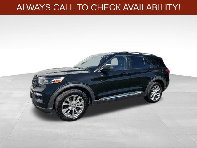 Used 2023 Ford Explorer XLT w/ Equipment Group 202A AWD/4WD image 3