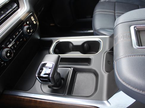 Used 2022 Chevrolet Silverado 1500 High Country w/ High Country Premium Package image 60