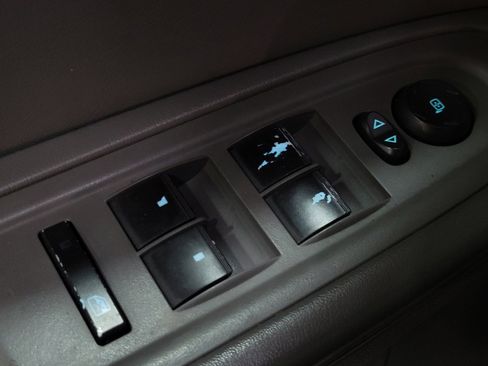 Used 2017 Chevrolet Traverse LS image 27