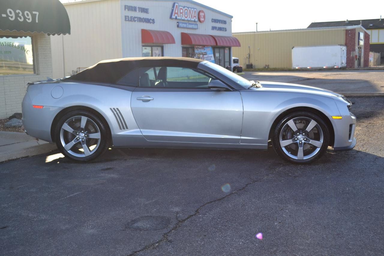 Used 2012 Chevrolet Camaro SS w/ RS Package RWD image 8