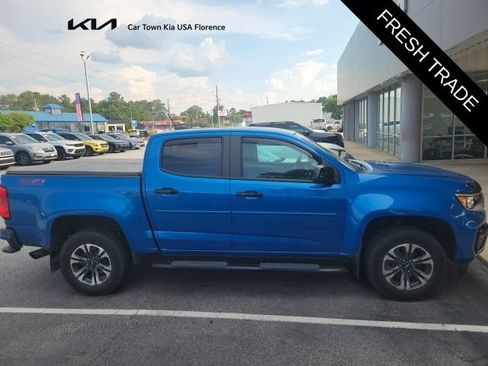 Used 2021 Chevrolet Colorado Z71 w/ Safety Package AWD/4WD image 2