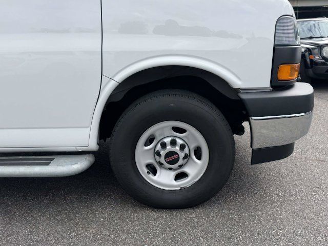 Used 2025 GMC Savana 2500 w/ Driver Convenience Package RWD image 6