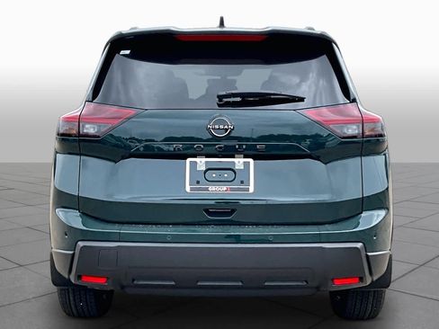New 2026 Nissan Rogue SV FWD image 4