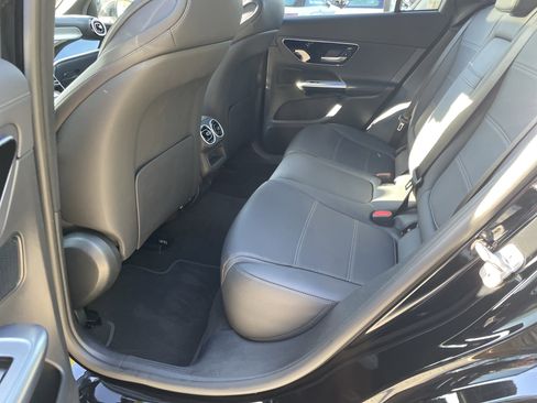 Certified 2025 Mercedes-Benz GLC 300 4MATIC image 40