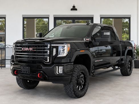 Used 2020 GMC Sierra 2500 AT4 w/ AT4 Premium Package AWD/4WD image 1