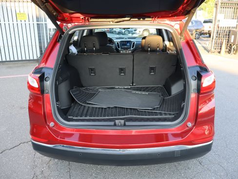 Used 2018 Chevrolet Equinox LT FWD image 31