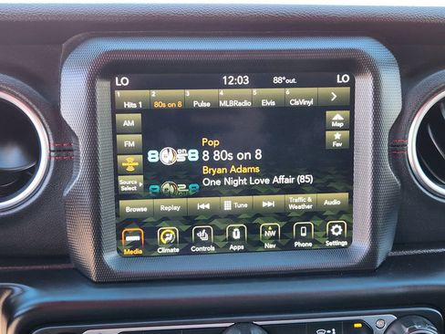 Used 2020 Jeep Wrangler Unlimited Rubicon w/ Quick Order Package 28Y Recon AWD/4WD image 13