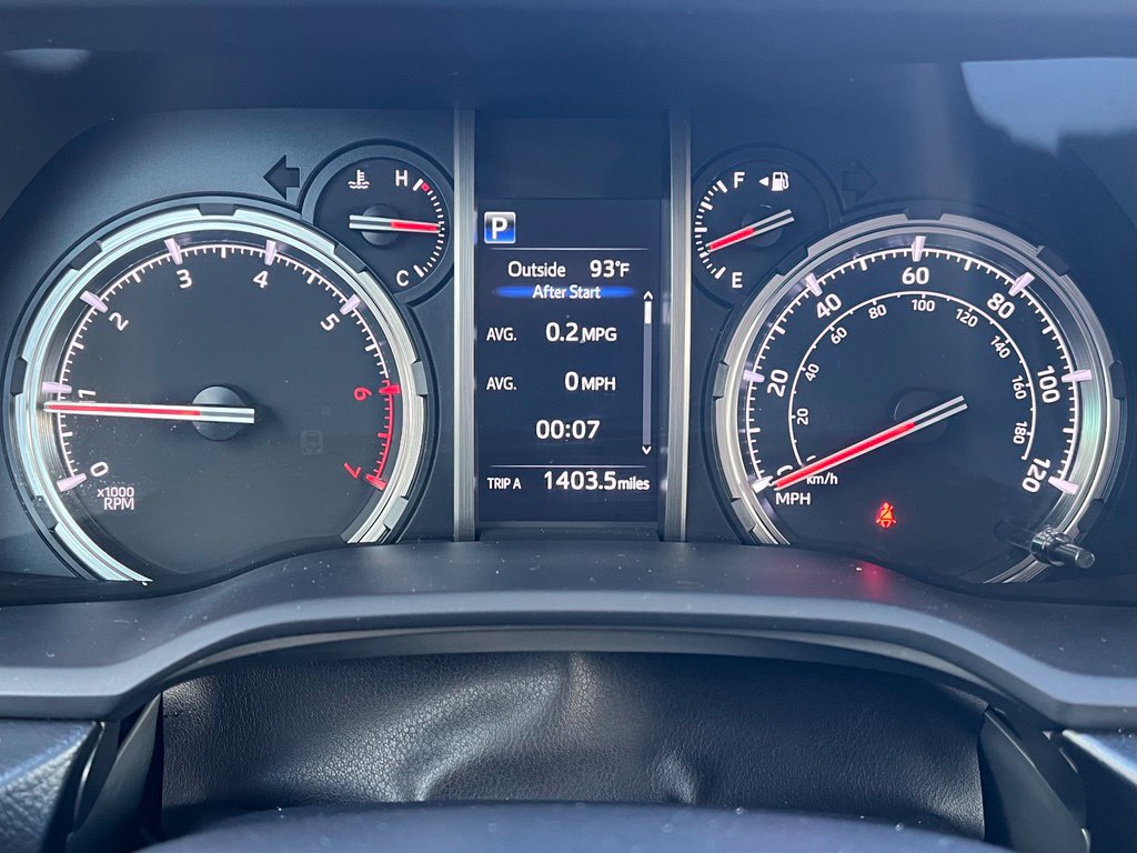 Used 2024 Toyota 4Runner TRD Off-Road Premium AWD/4WD image 18