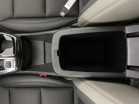 Certified 2024 Chevrolet Trax ACTIV w/ Sunroof Package FWD image 28