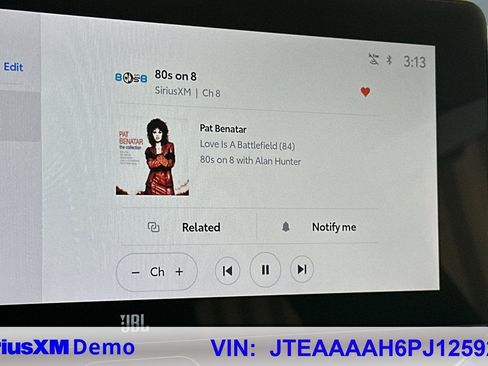 Used 2023 Toyota Venza Limited image 36