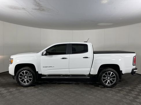 Used 2021 GMC Canyon Denali image 3