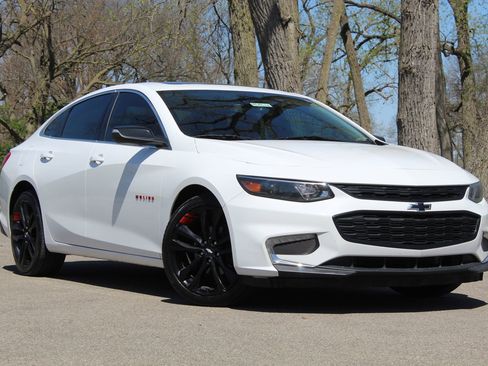 Used 2018 Chevrolet Malibu LT w/ Redline Edition image 1