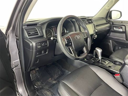 Used 2021 Toyota 4Runner TRD Off-Road Premium image 3